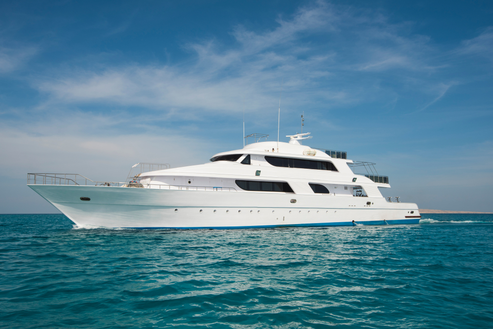 yacht